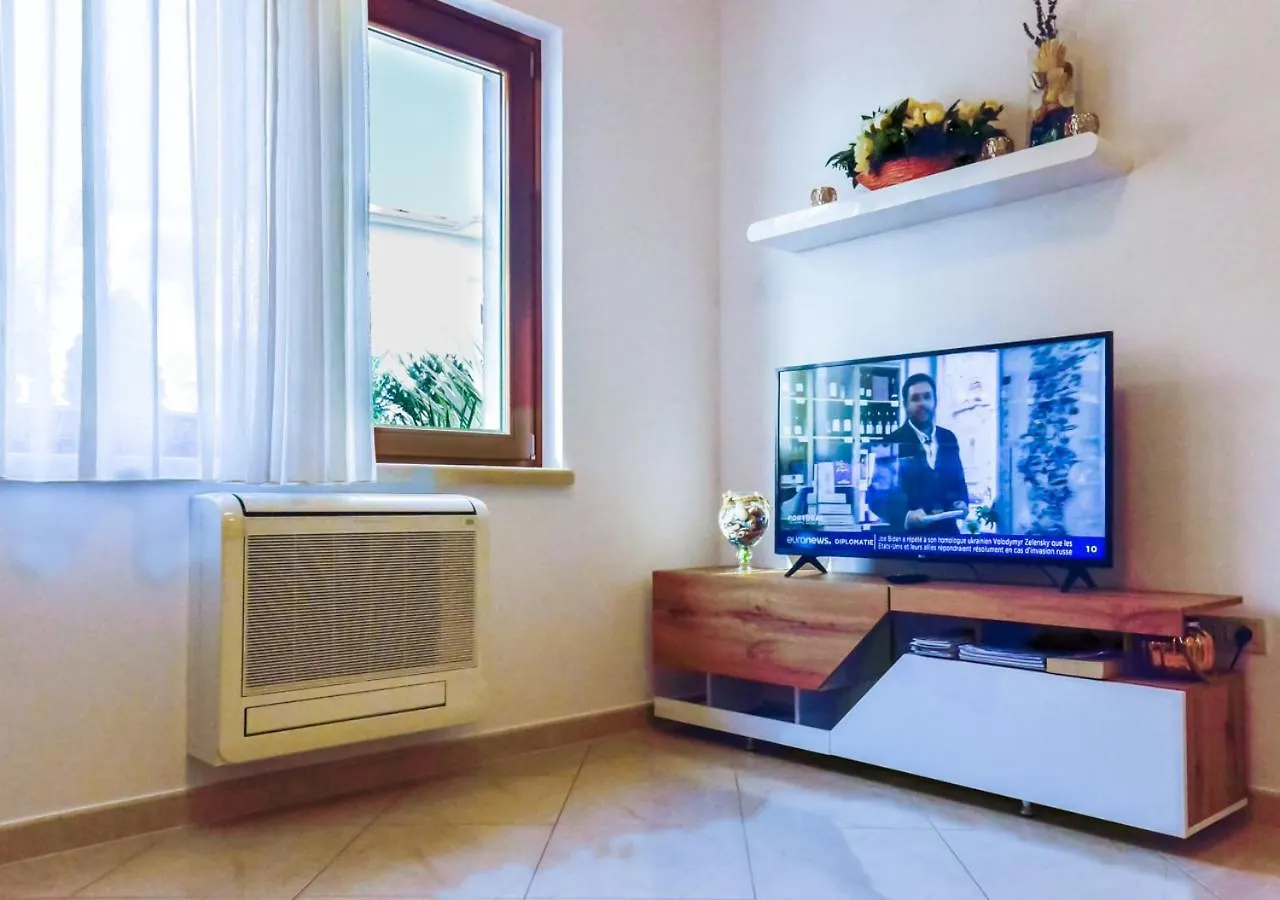 Apartments Leona Umag Kroatien