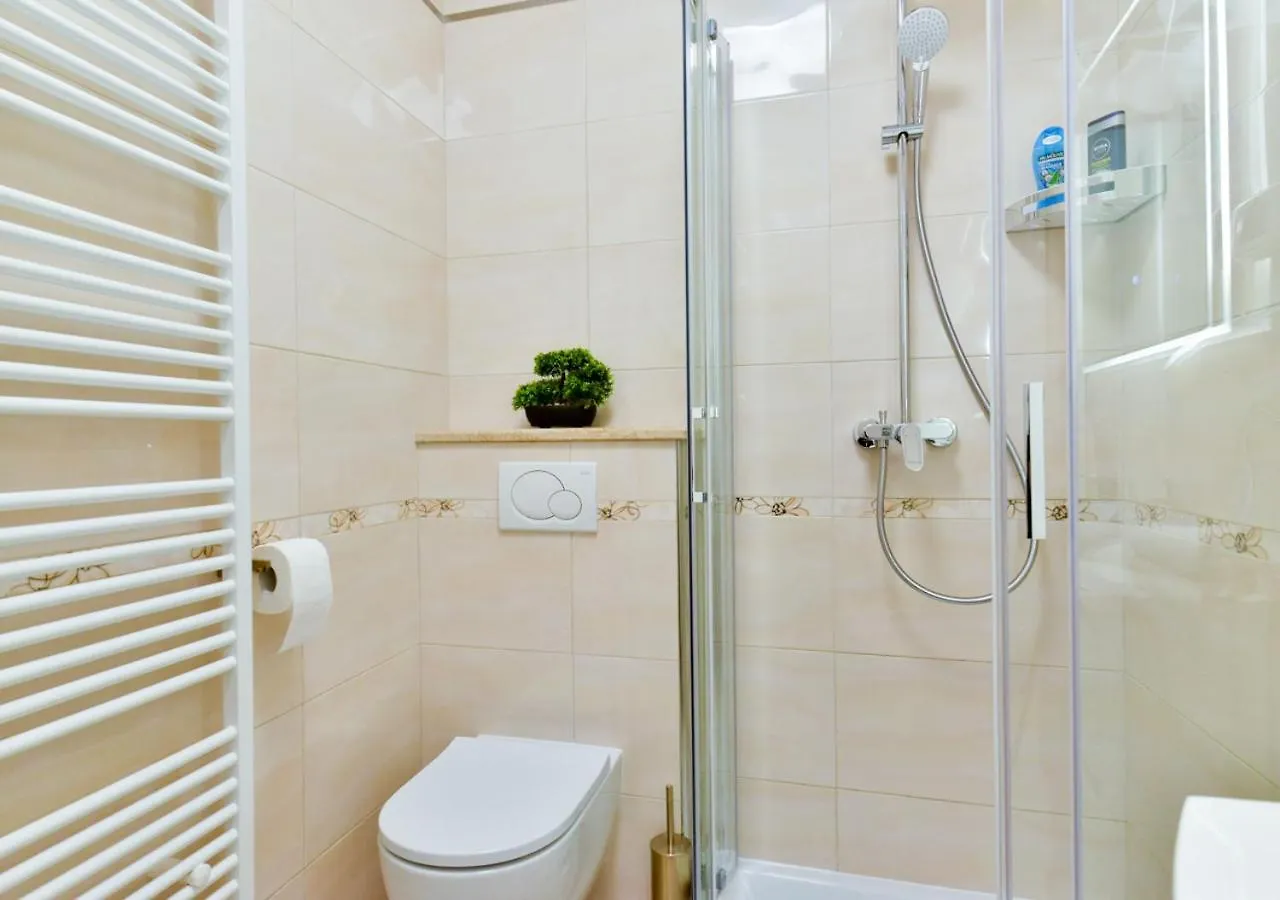 Apartments Leona Umag