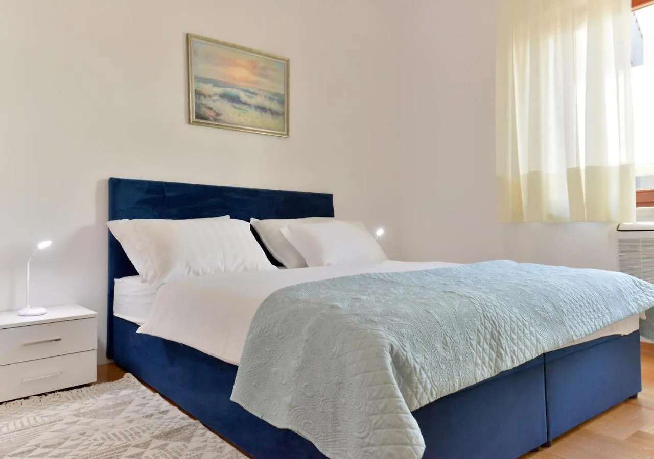 Apartments Leona Umag